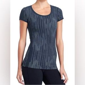 ATHLETA - Ikat Pure Seamless - Navy Blue with Ruched Sides - Athletic Top